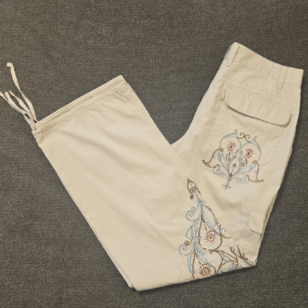 Y2K Daisy Fuentes Embroidered Cargo Pants Size 4 Beige Boho Mid Rise